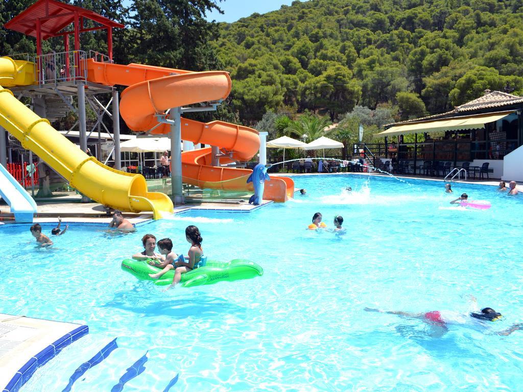Kamares Apartments Εε Poros Town Esterno foto