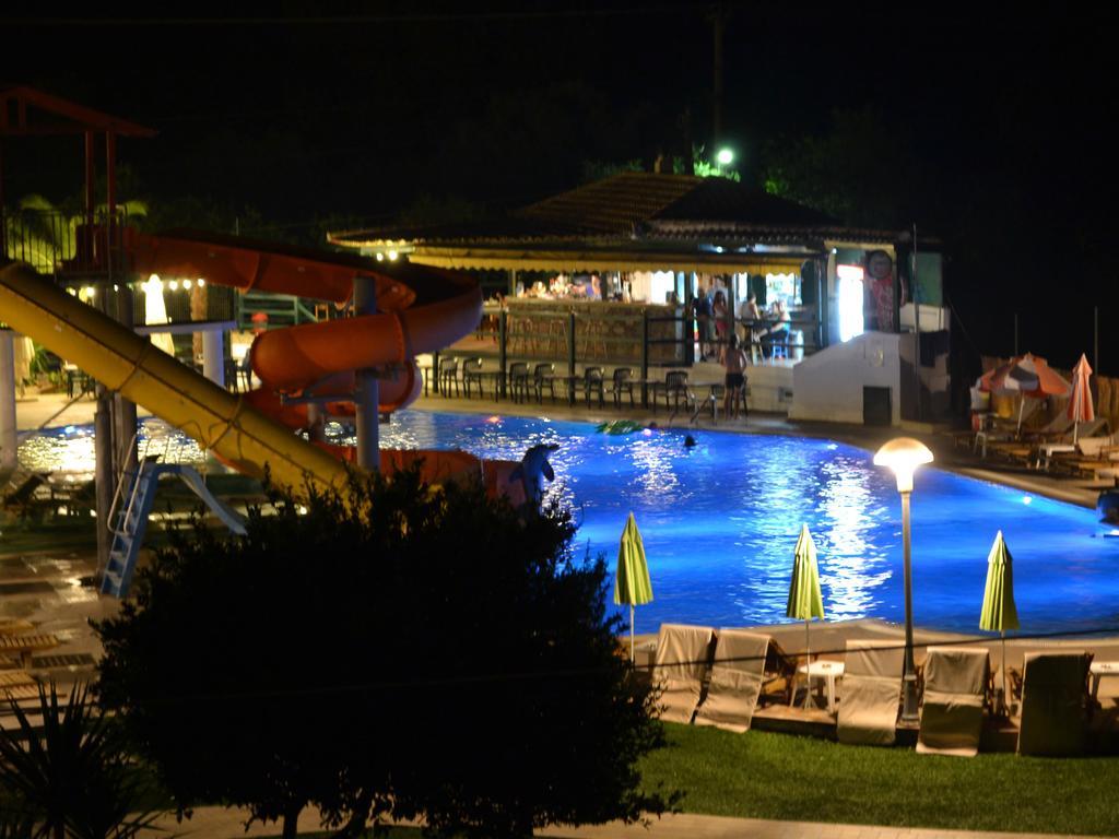Kamares Apartments Εε Poros Town Esterno foto